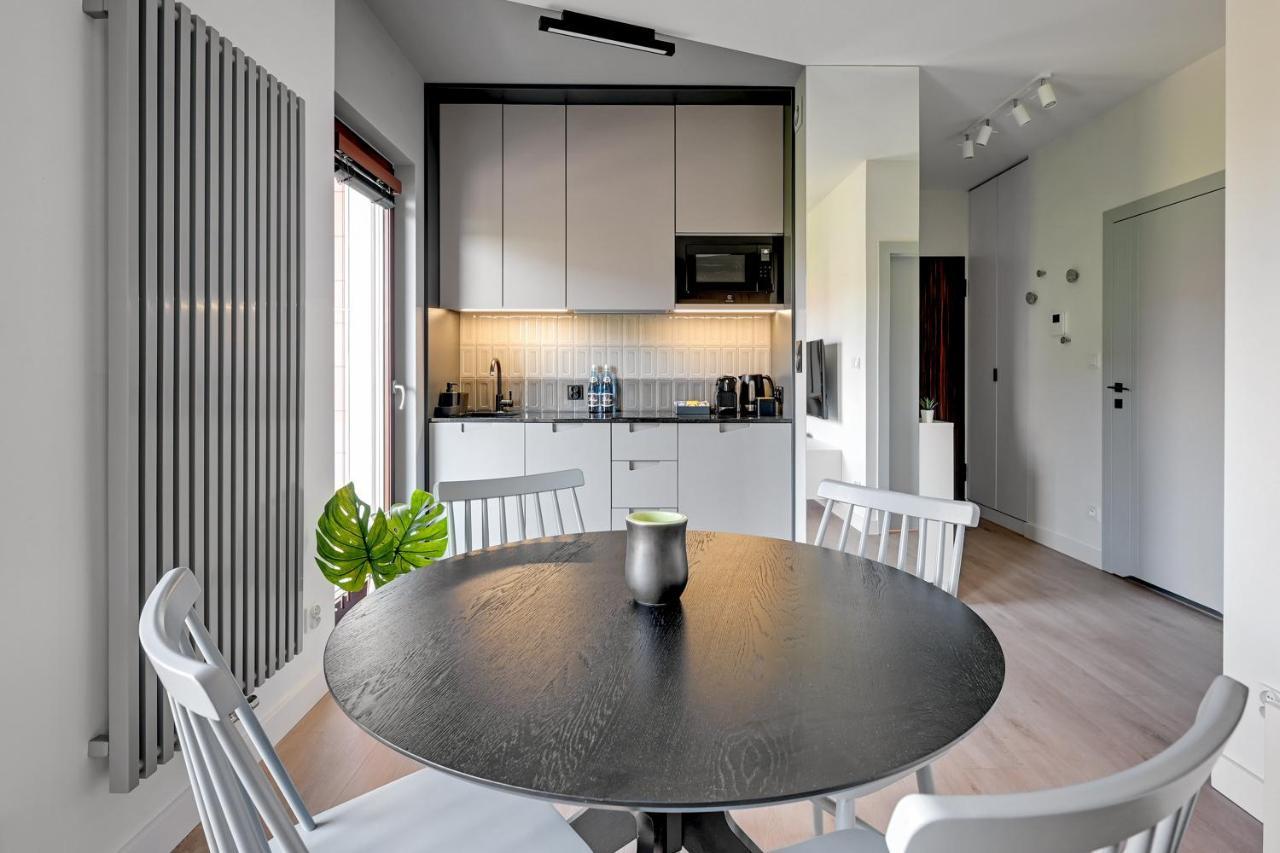 Aura III Apartments & Free Parking By Downtown Apartments Gdansk Bagian luar foto